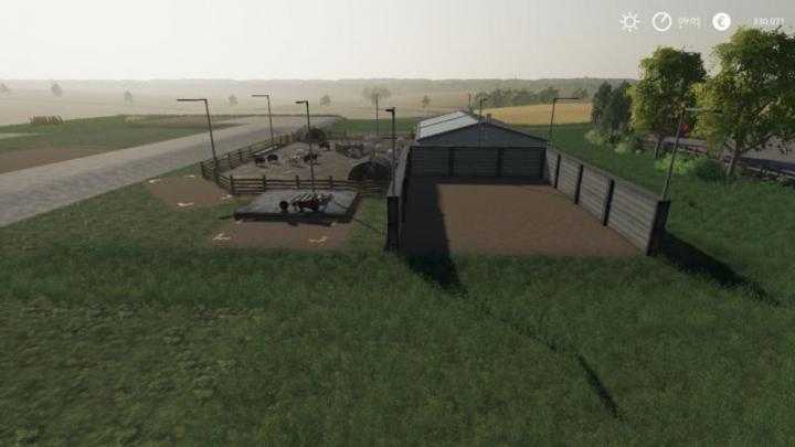 FS19 – Huge Pig Enclosure V1