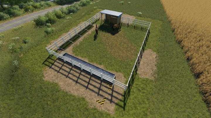 FS19 – Placeable Small Horse Paddock V1