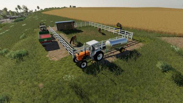 FS19 – Placeable Small Horse Paddock V1