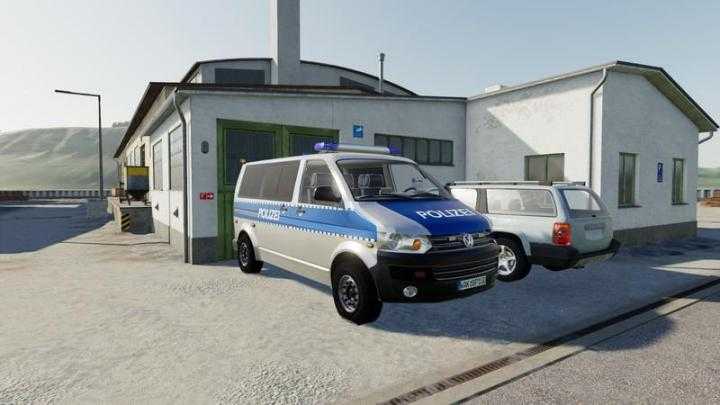 FS19 – Volkswagen T5 Police And Customs With Universal Passenger V2