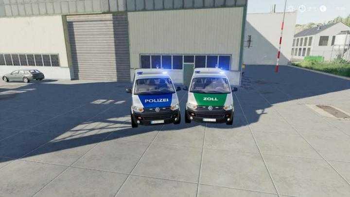 FS19 – Volkswagen T5 Police And Customs With Universal Passenger V2